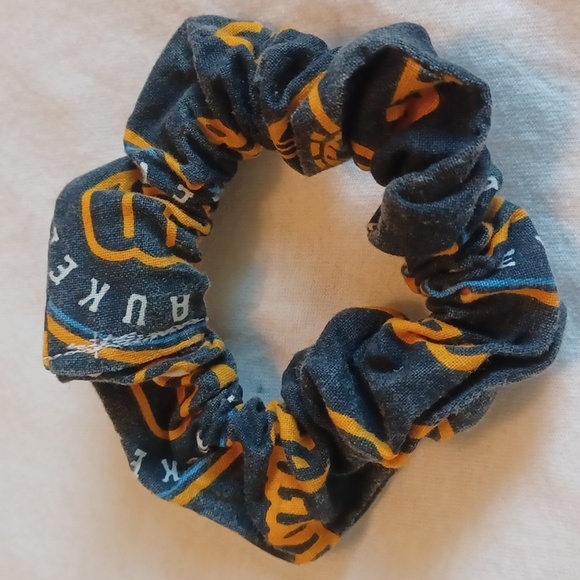 Milwaukee Brewers bundle - Picture 5 of 5